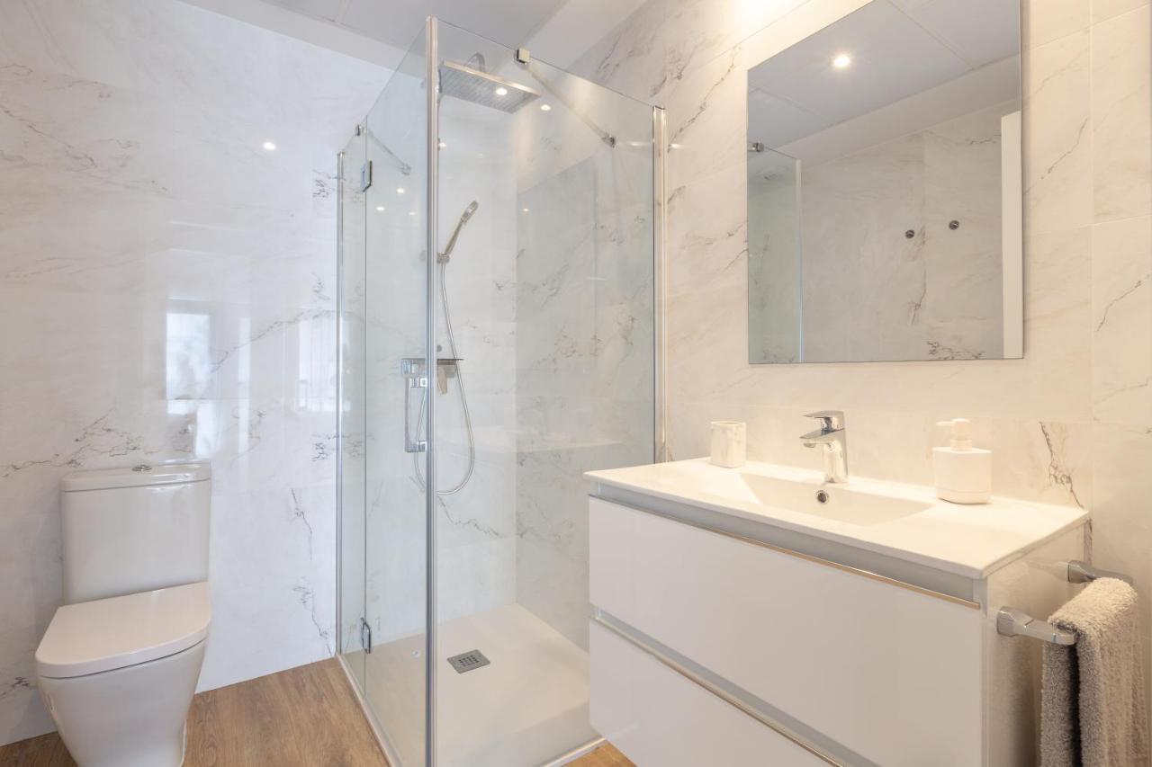 דירות טורמולינוס Terraza Del Mar: Apartamento Con Terraza Y Piscina מראה חיצוני תמונה
